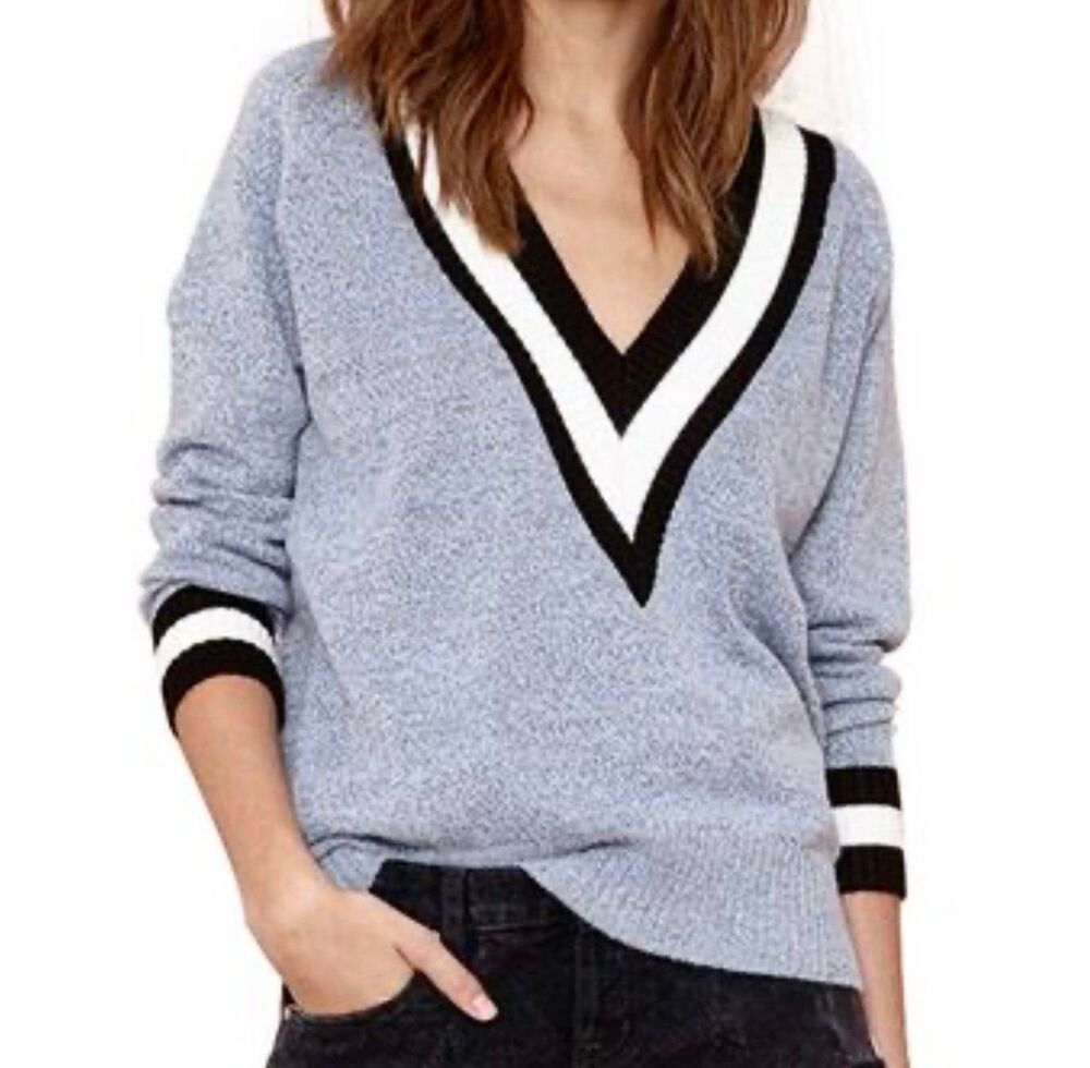 TRUE HIT Plunge V Neck Pullover Sweater Oversized Size XS - Fits Like M (Bx 24)